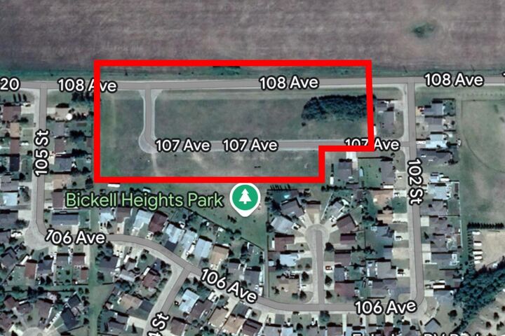 Property Photo: 10204 107 Avenue AB T0H 1L0