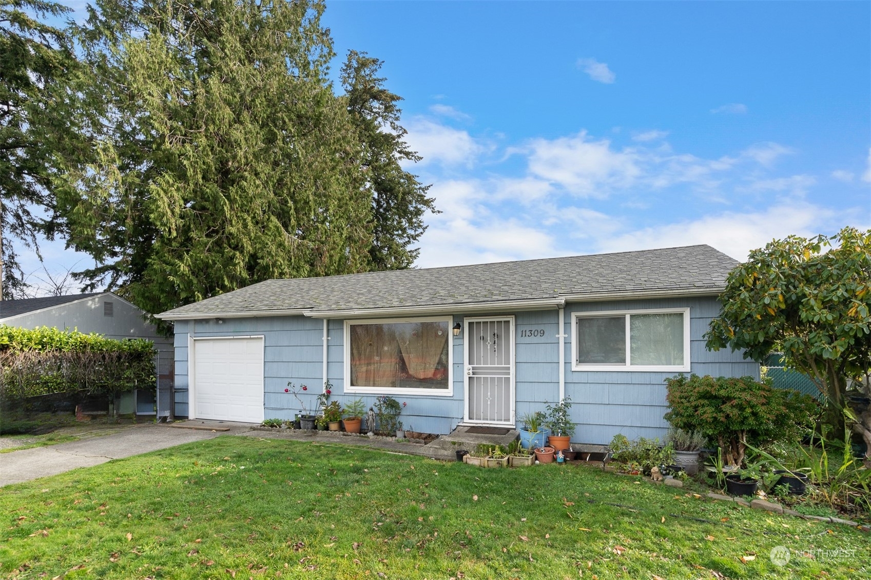 Property Photo:  11309  Kendrick Street SW  WA 98499 