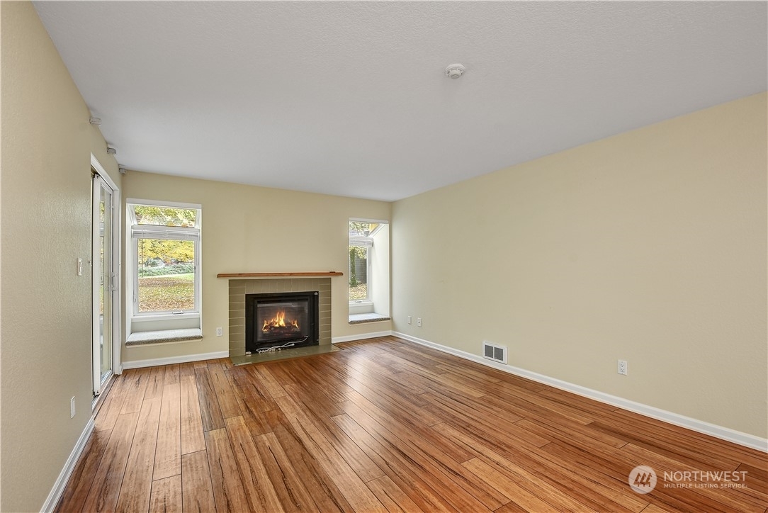 Property Photo:  7368 W Lake Sammamish Parkway NE 2-105  WA 98052 