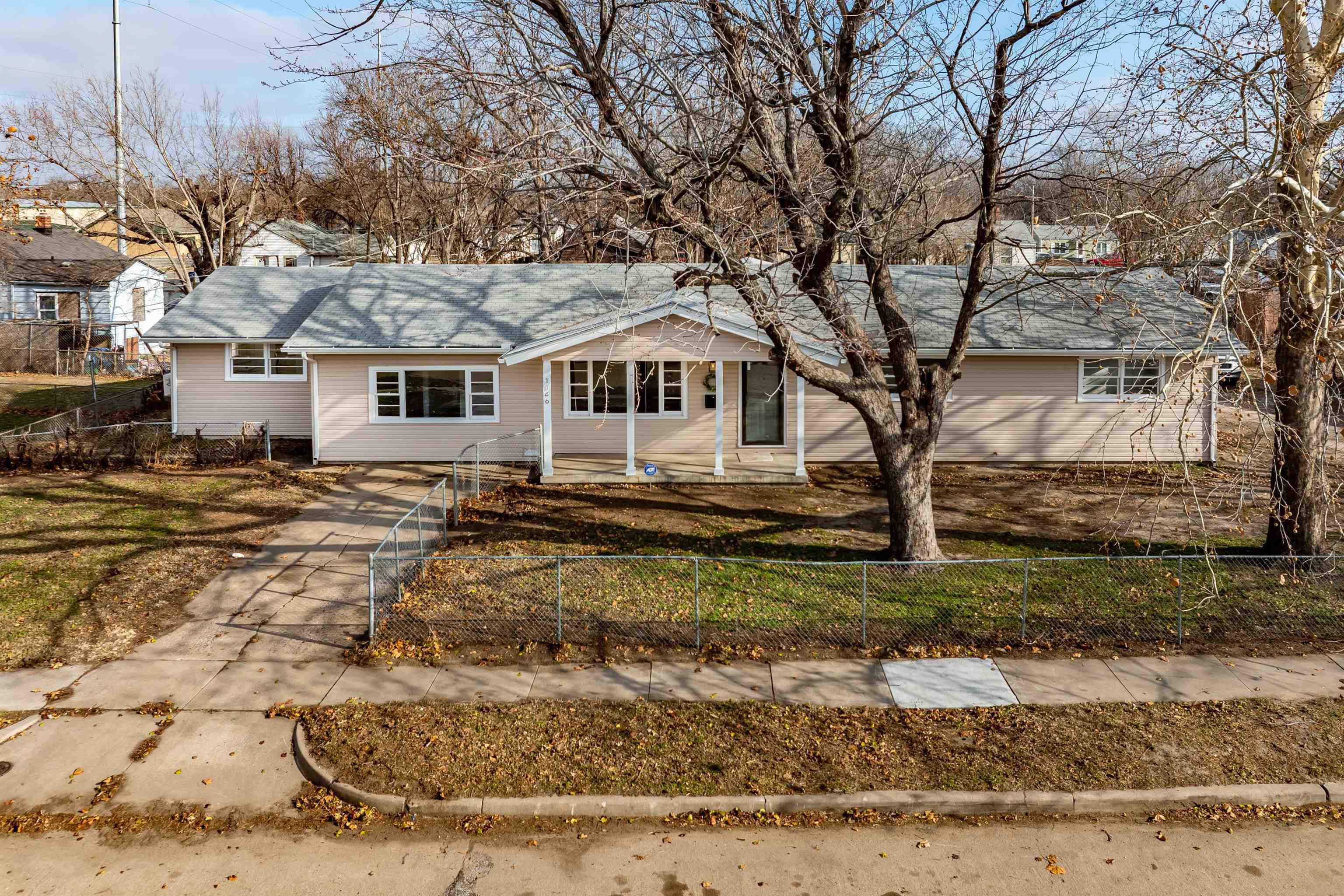 Property Photo:  1146 N Kansas Ave  KS 67214-3126 