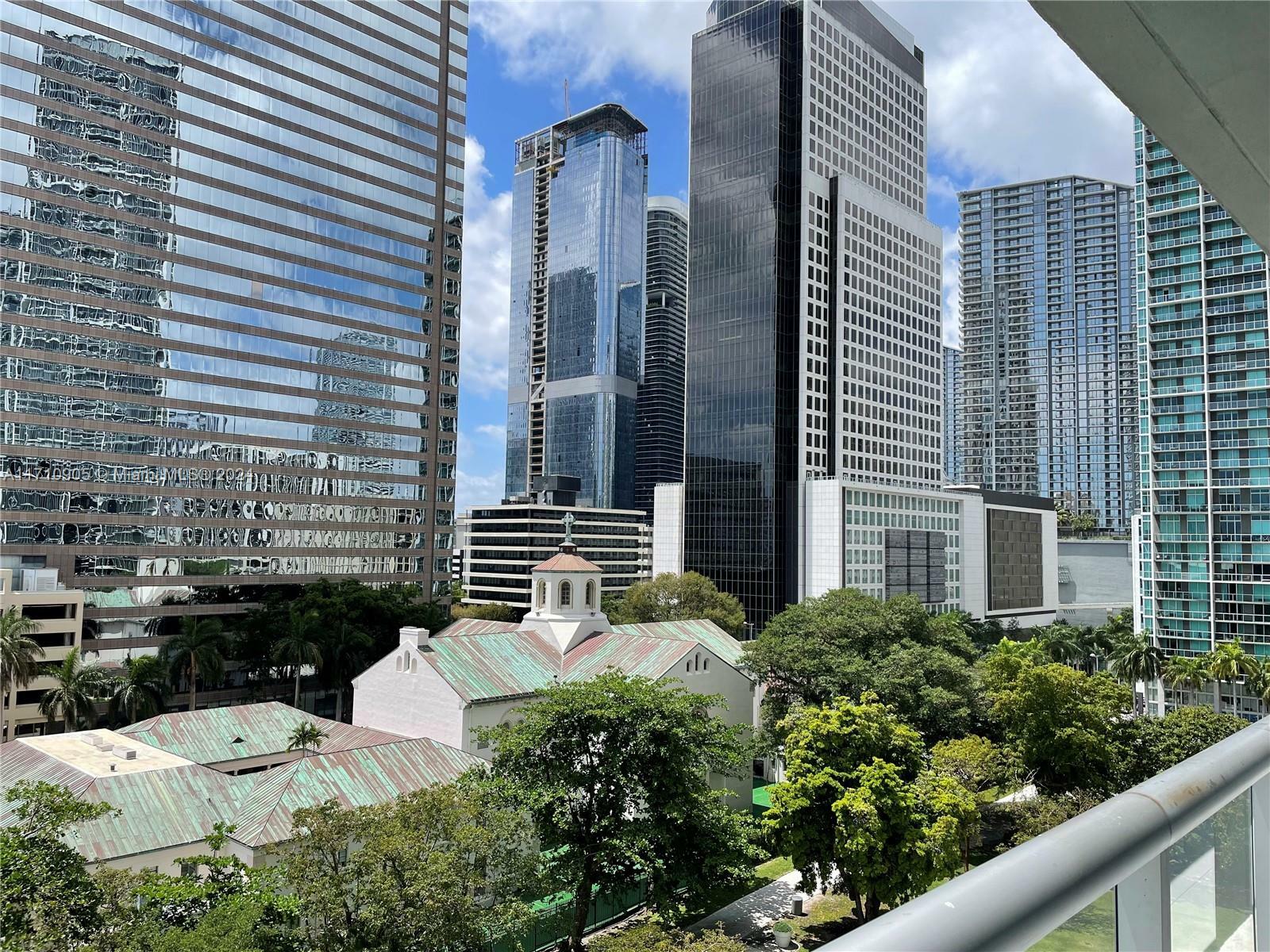 Property Photo:  495 Brickell Ave 909  FL 33131 