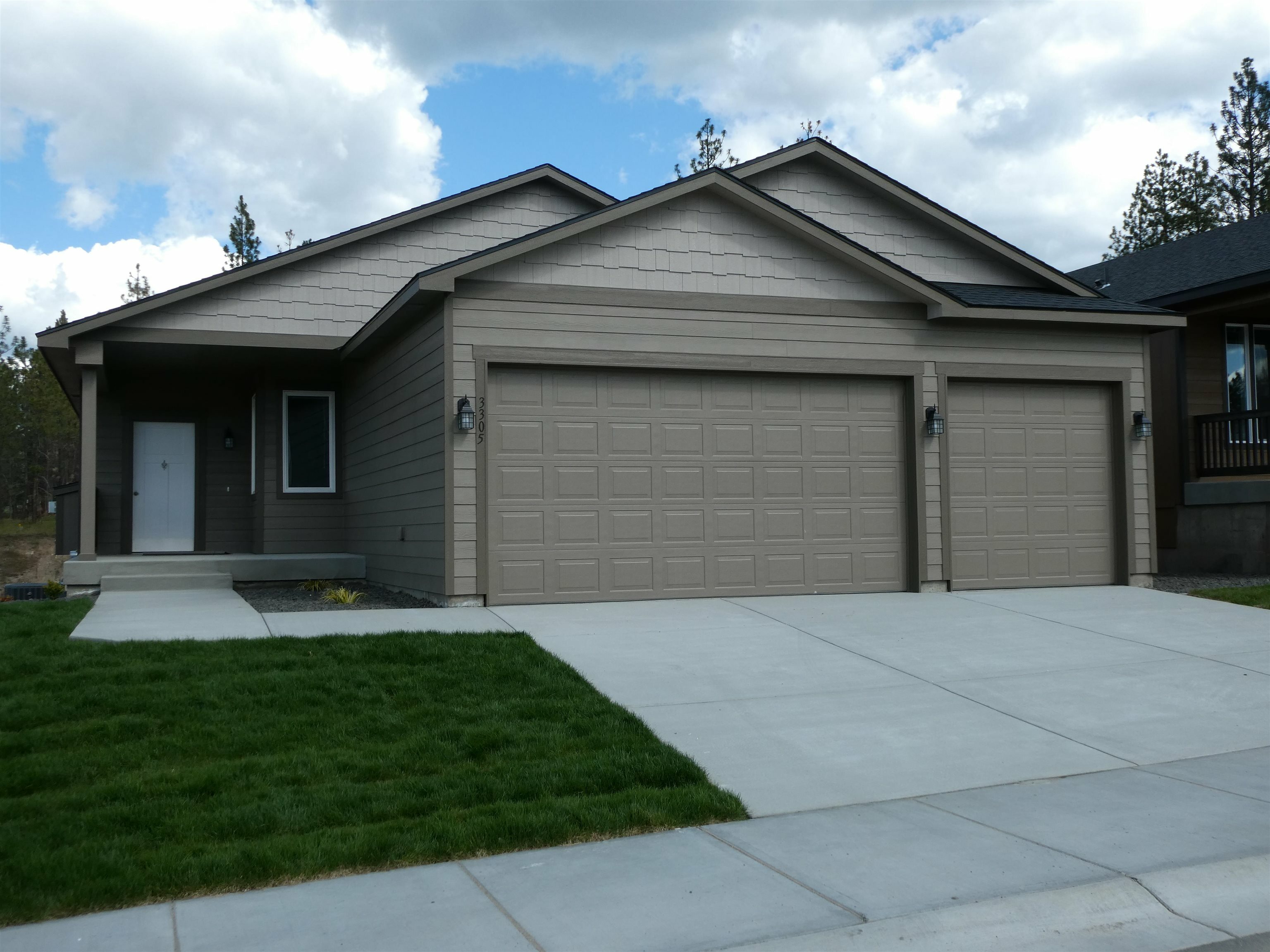 Property Photo:  3305 S Custer Ln  WA 99223 