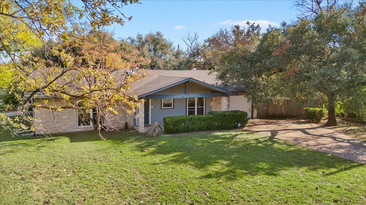 Property Photo:  8713 Azalea Trail  TX 78759 