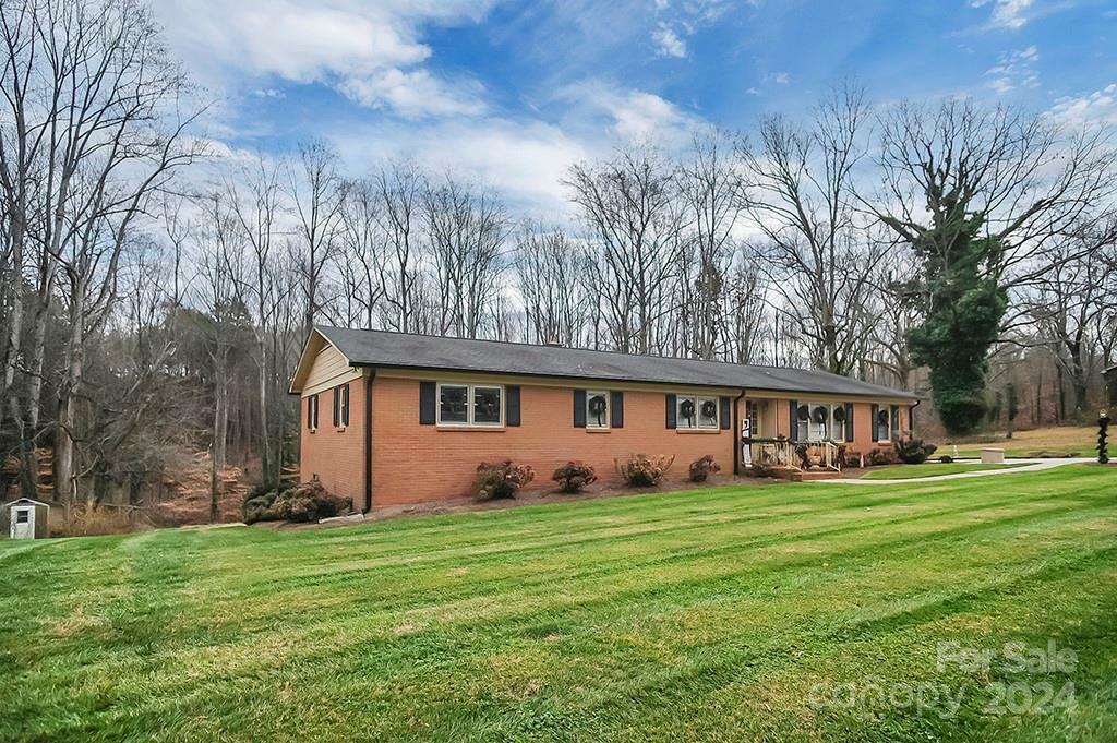 Property Photo:  216 Delview Drive  NC 28021 