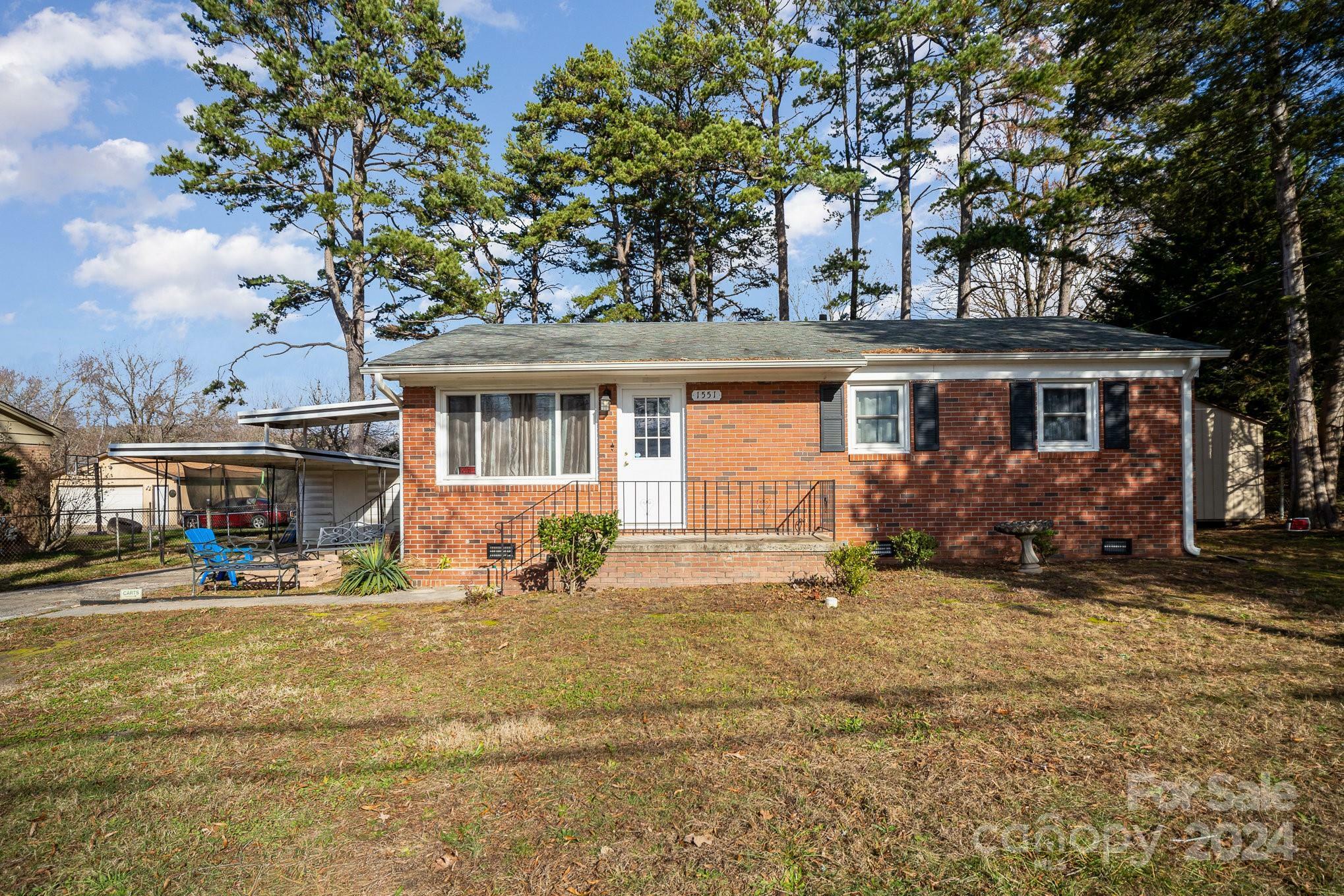 Property Photo:  1551 Rolling Meadow Lane  NC 28054 