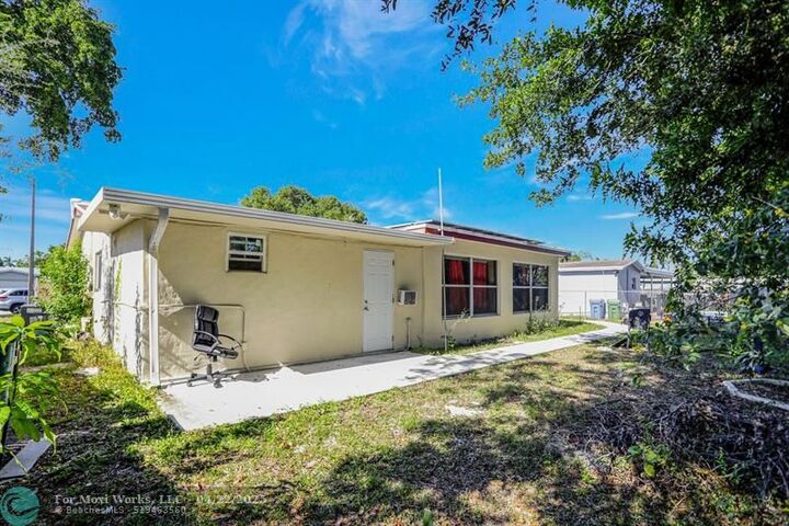 Property Photo:  156 NW 80th Ave  FL 33063 