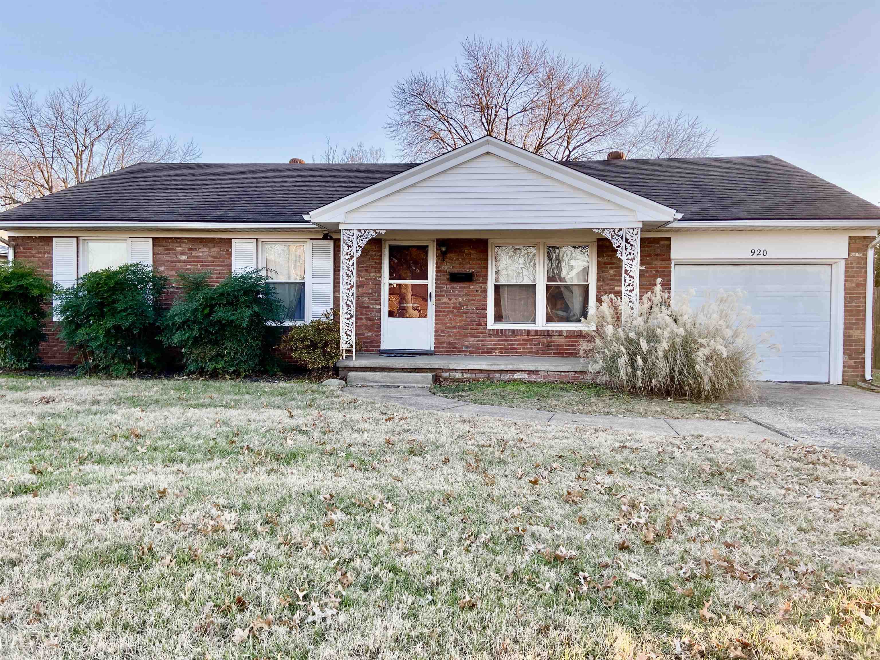 Property Photo:  920 Wesleyan Park Dr.  KY 42301 