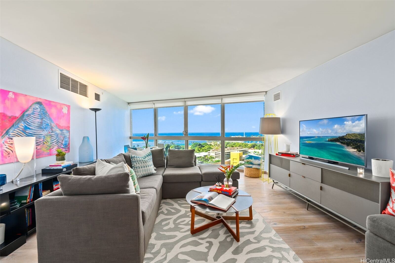 Property Photo:  1177 Queen Street 2104  HI 96814 