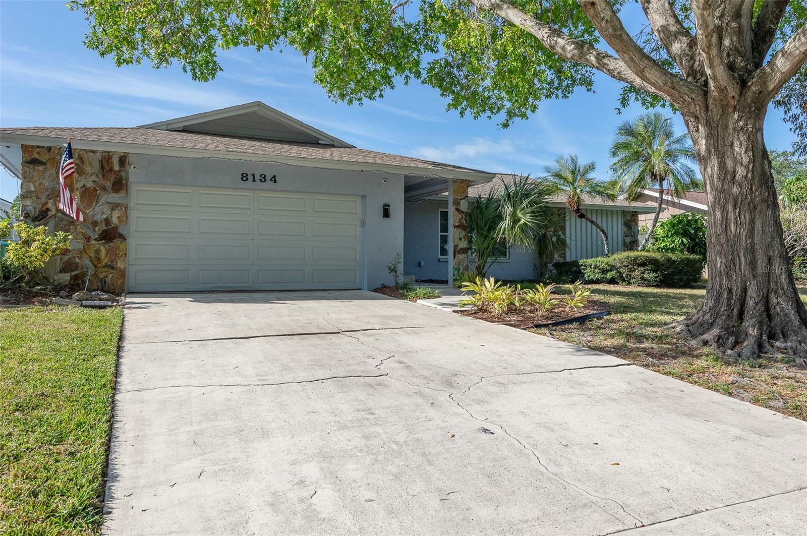 Property Photo:  8134 Bayshore Drive  FL 33776 