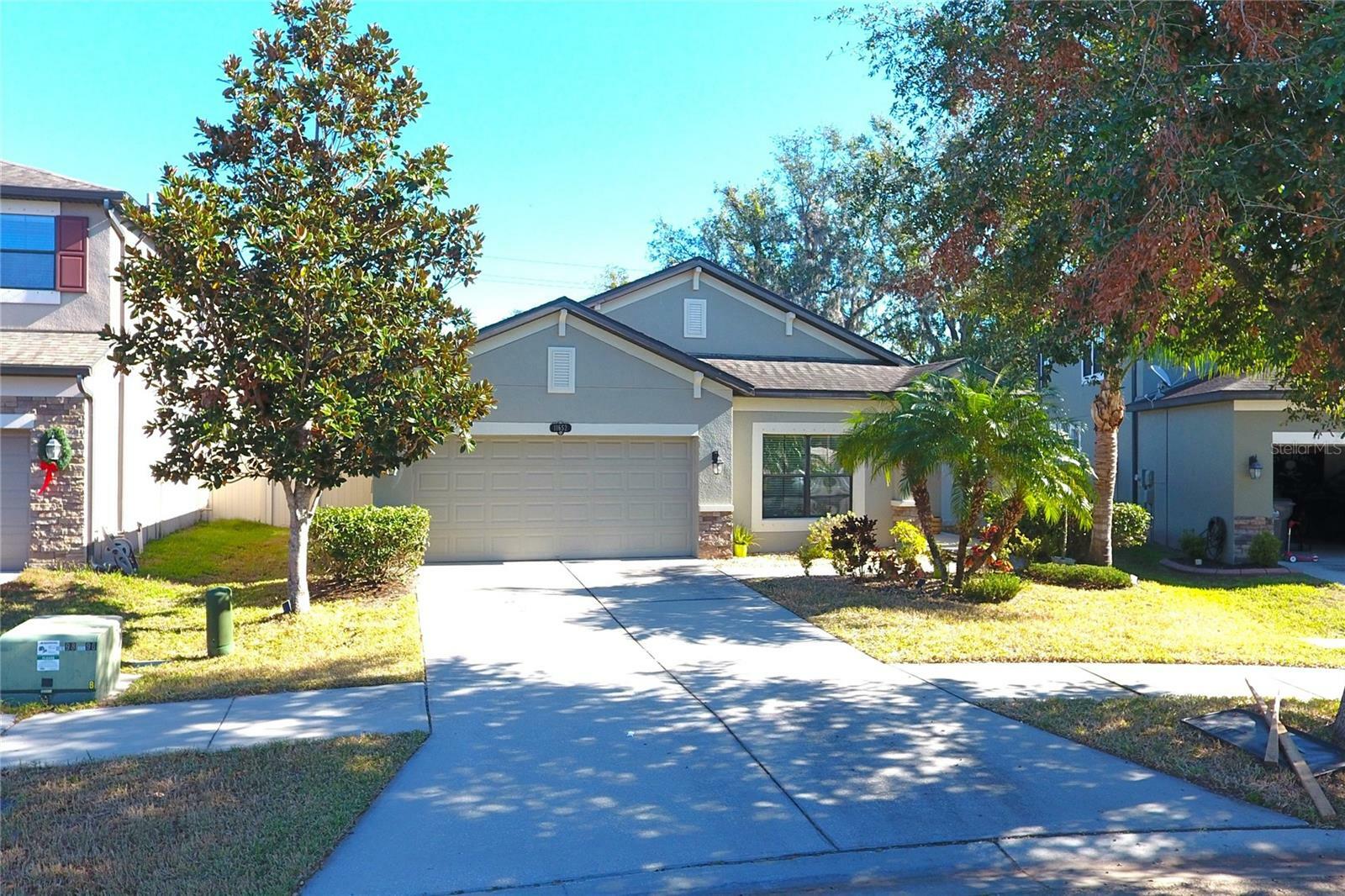 Property Photo:  11652 Palmetto Pine Street  FL 33569 