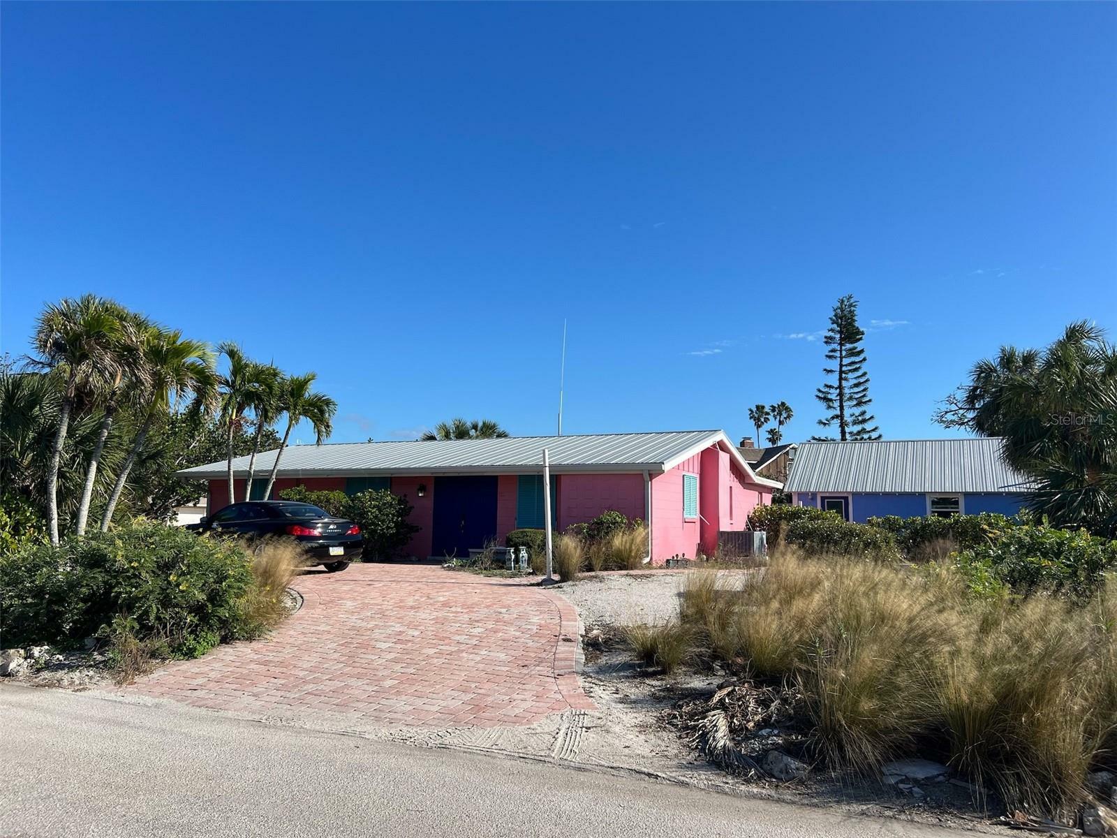 Property Photo:  620 Fox Street  FL 34228 