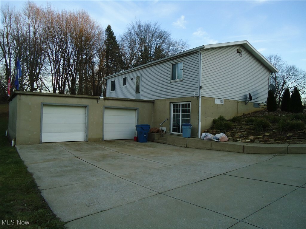 Property Photo:  539 E Nimisila Road  OH 44319 