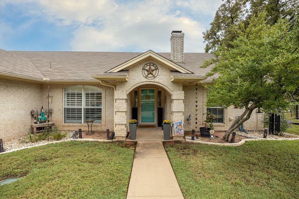 Property Photo:  2700 Solar Court  TX 76049 