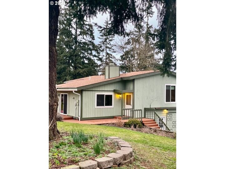 Property Photo: 35267 S Acer Ln OR 97038