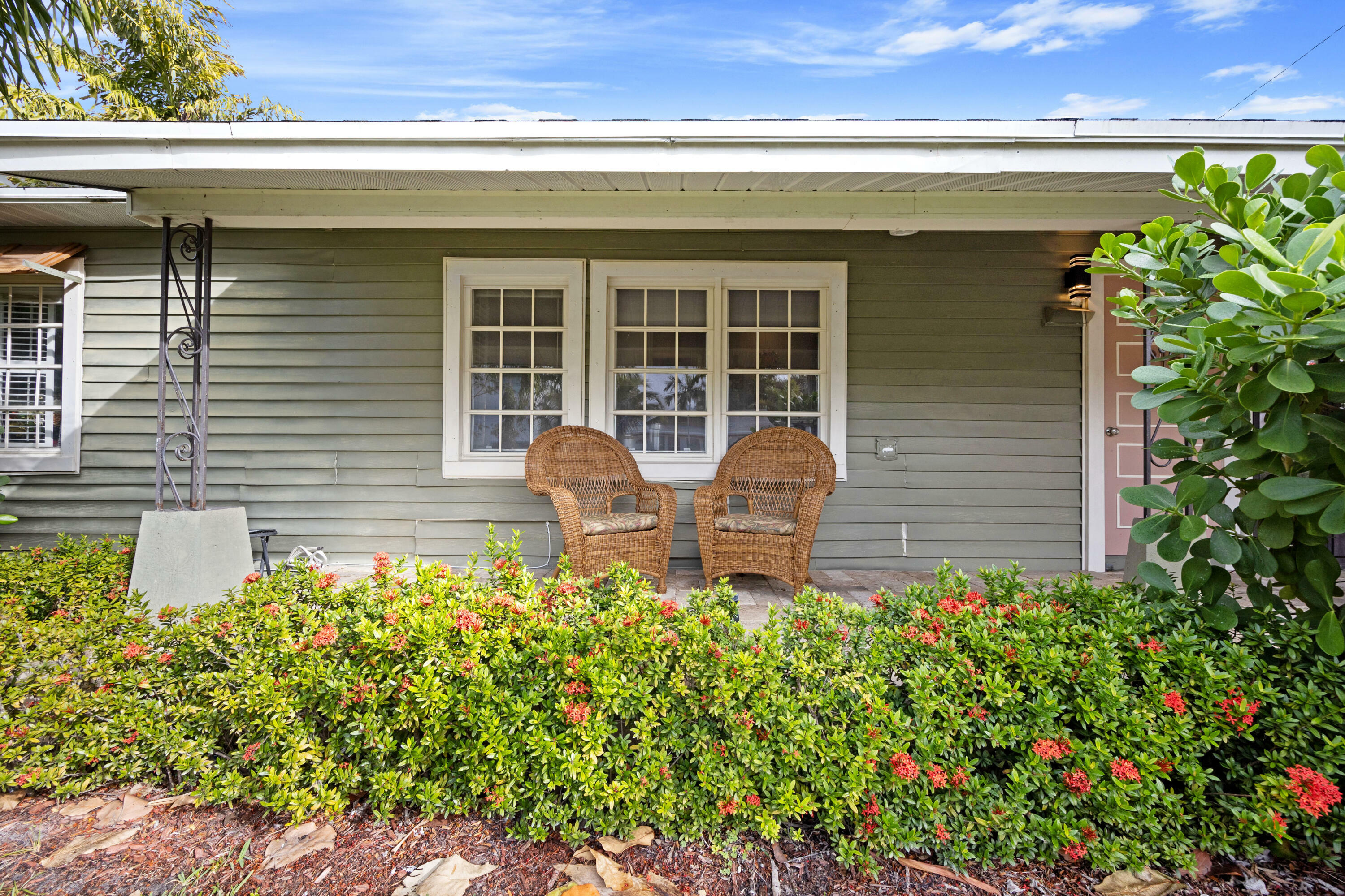 Property Photo:  216 S Ocean Breeze Main House  FL 33460 