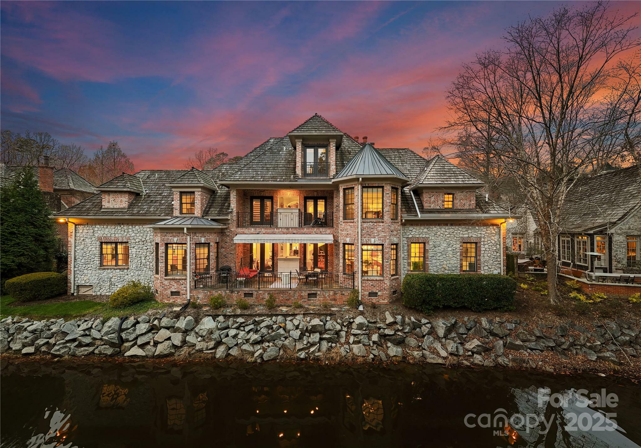 Property Photo: 2310 La Maison Drive NC 28226