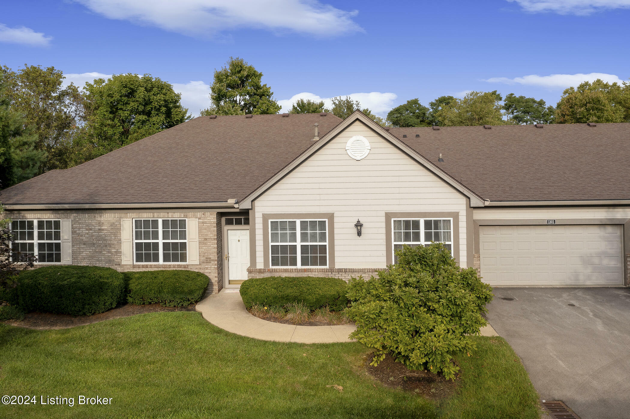 Property Photo:  1301 Sugar Pine Terrace  KY 40243 