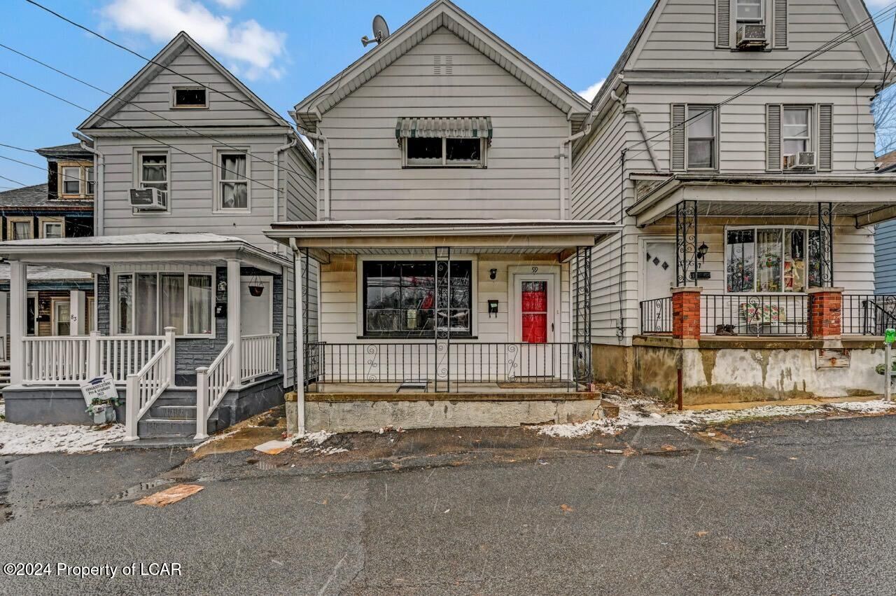 Property Photo:  59 Oakwood Lane  PA 18702 