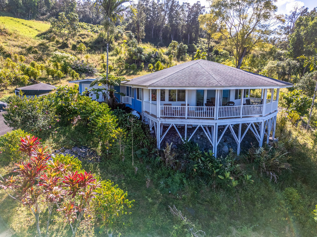 Property Photo:  83-1070 Honaunau School Rd  HI 96704 