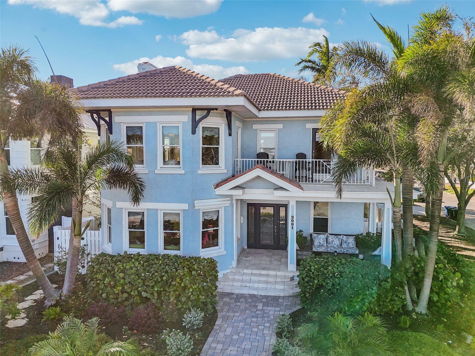 2001 Beach Drive SE  St Petersburg FL 33705 photo