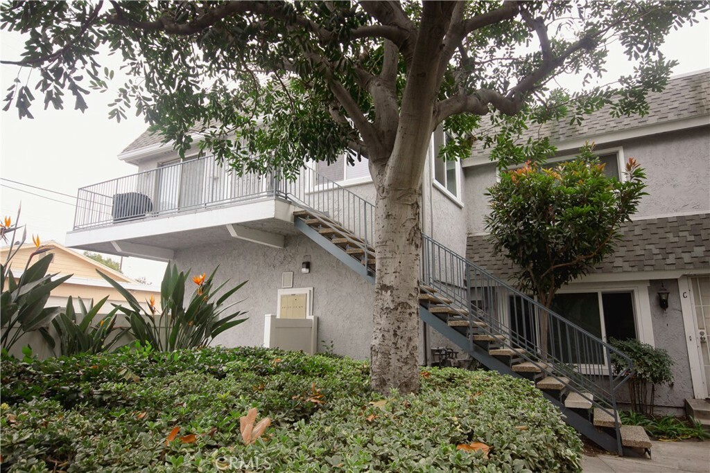 Property Photo:  228 N Kodiak St. D  CA 92807 