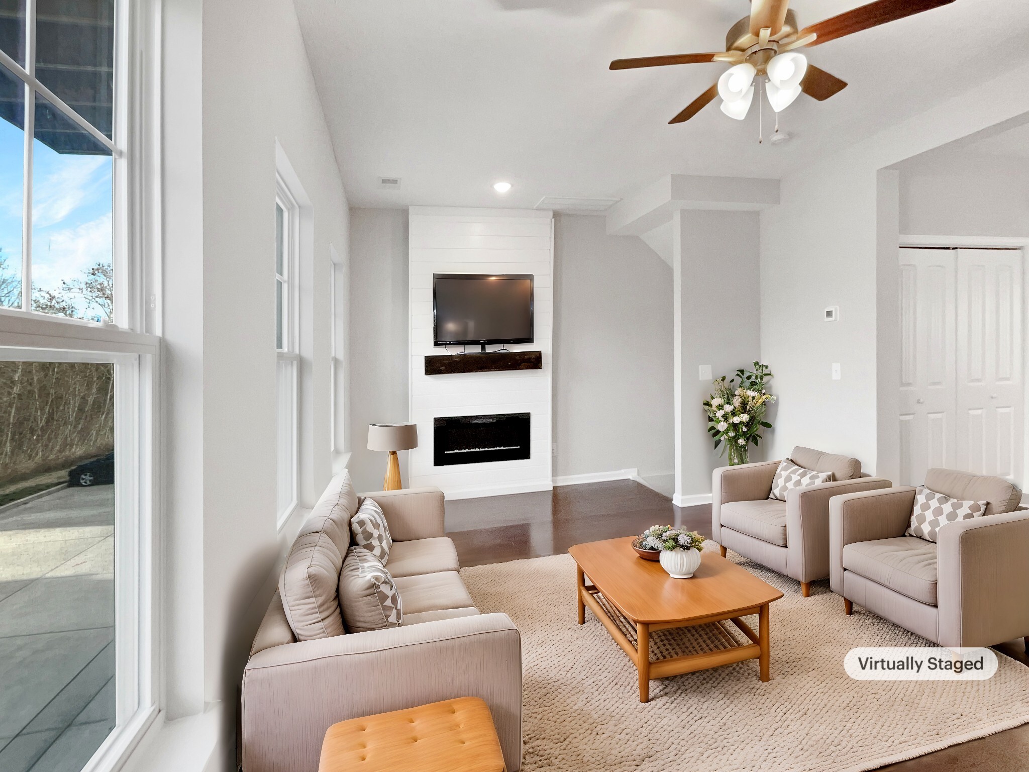 Property Photo: 304 Negri Ct TN 37086