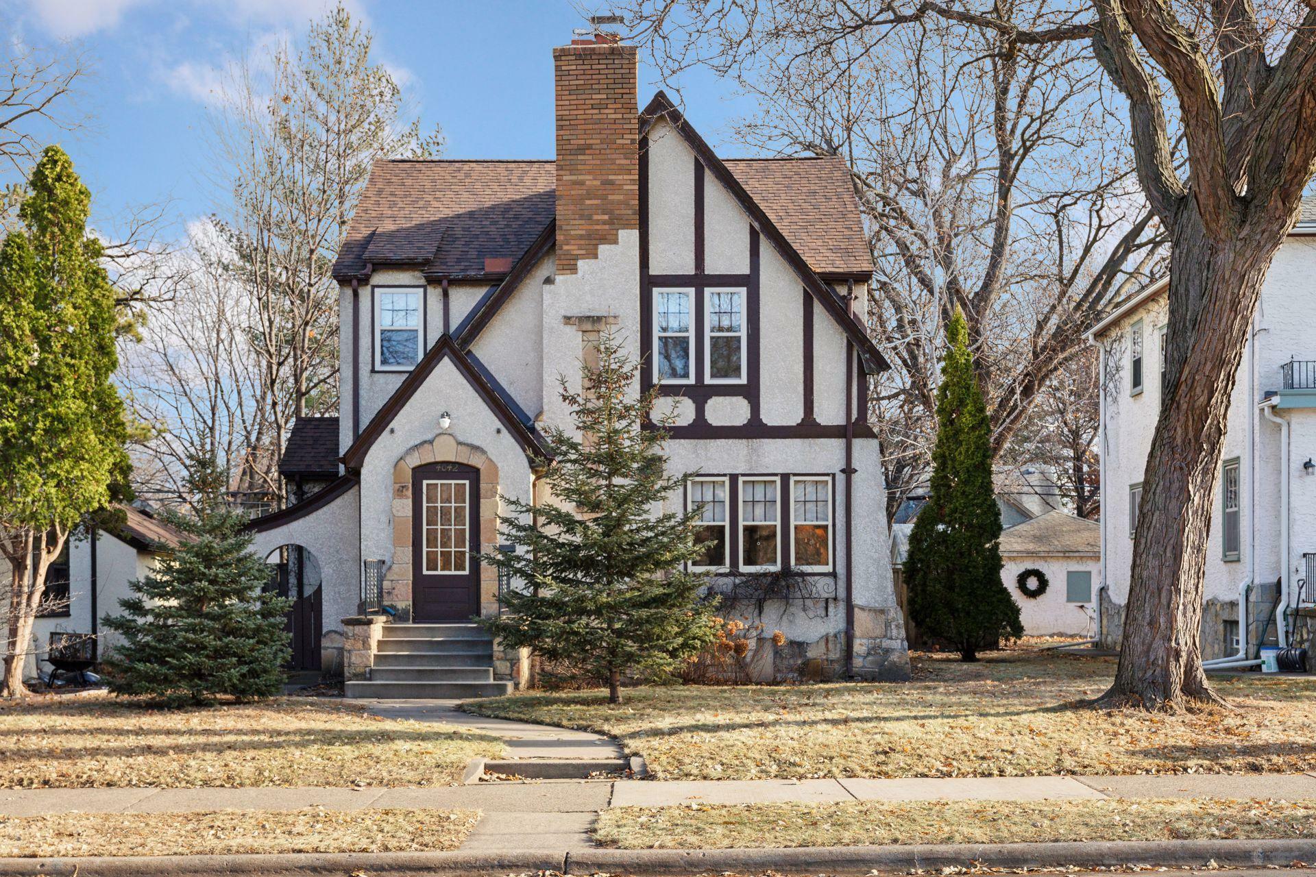 Property Photo:  4042 Xerxes Avenue N  MN 55412 