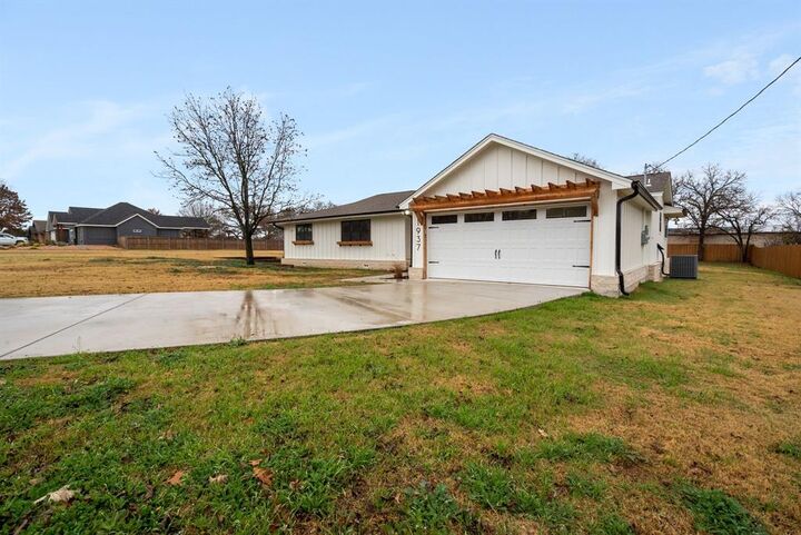 Photo de la propriété:  1937 N Dale Avenue  TX 76401 