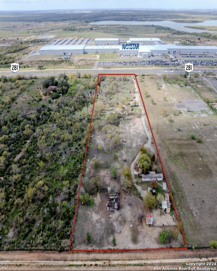 Property Photo: 14988 US Highway 281 N TX 78221