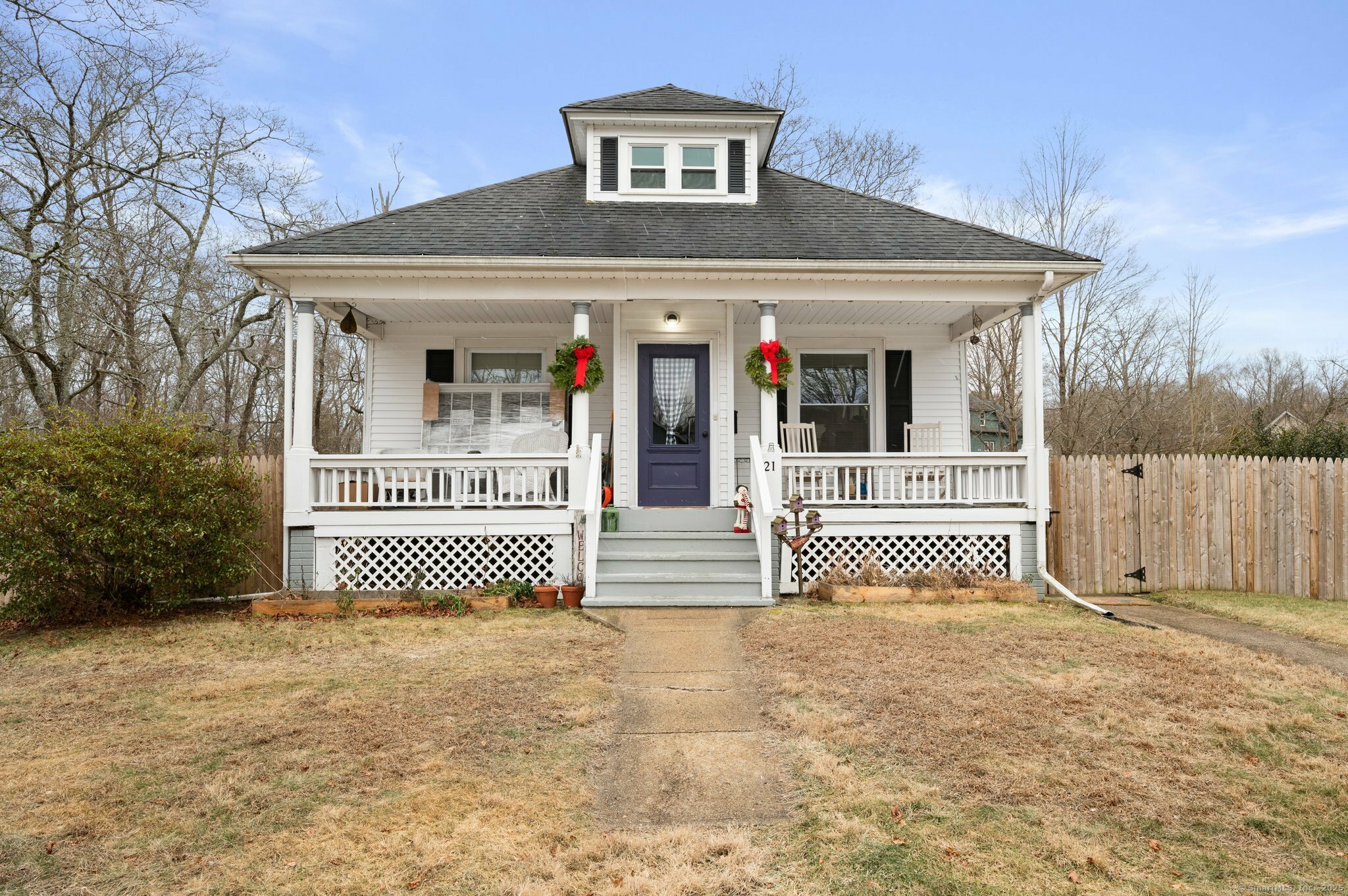 Property Photo: 21 Grant Court CT 06360