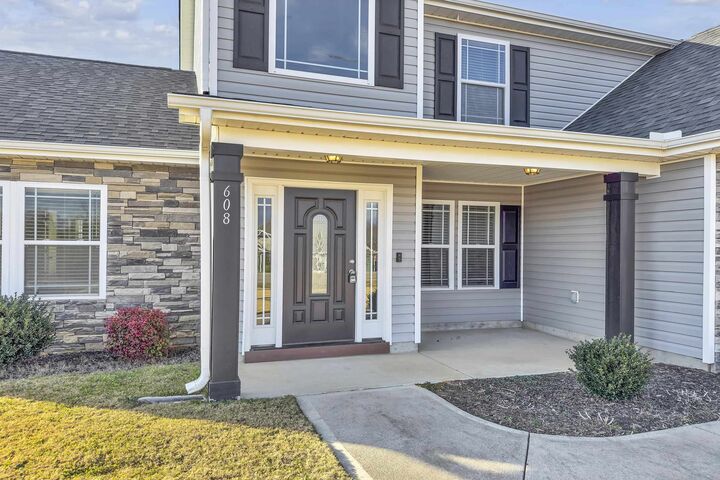 Property Photo: 608 Berry Road SC 29316