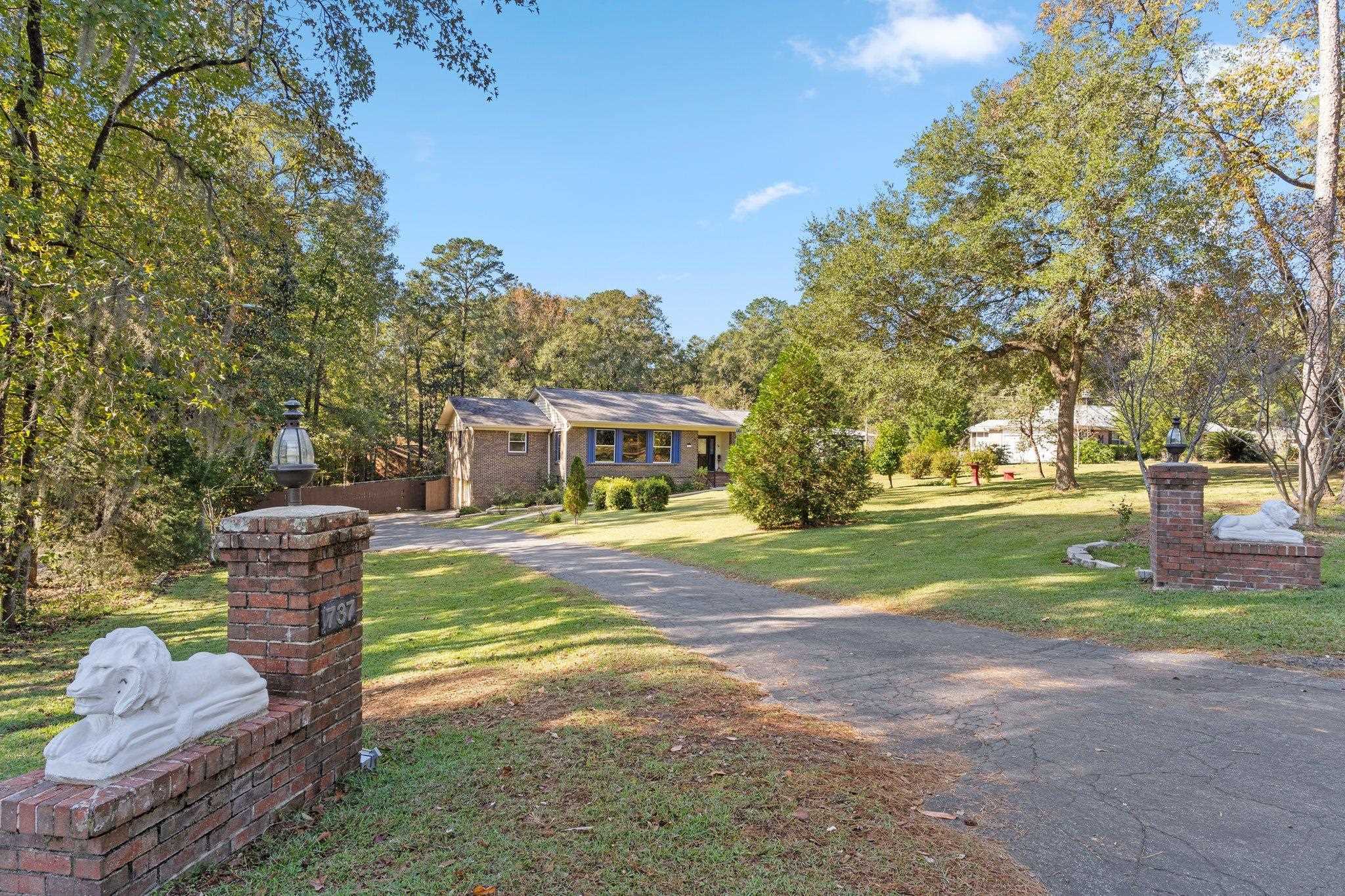 Property Photo: 737 Timberlane Road FL 32312