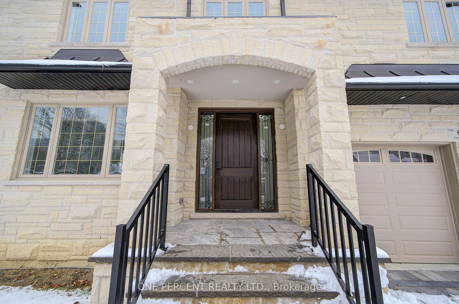 Property Photo:  64 Empress Ave  ON M2N 3T4 