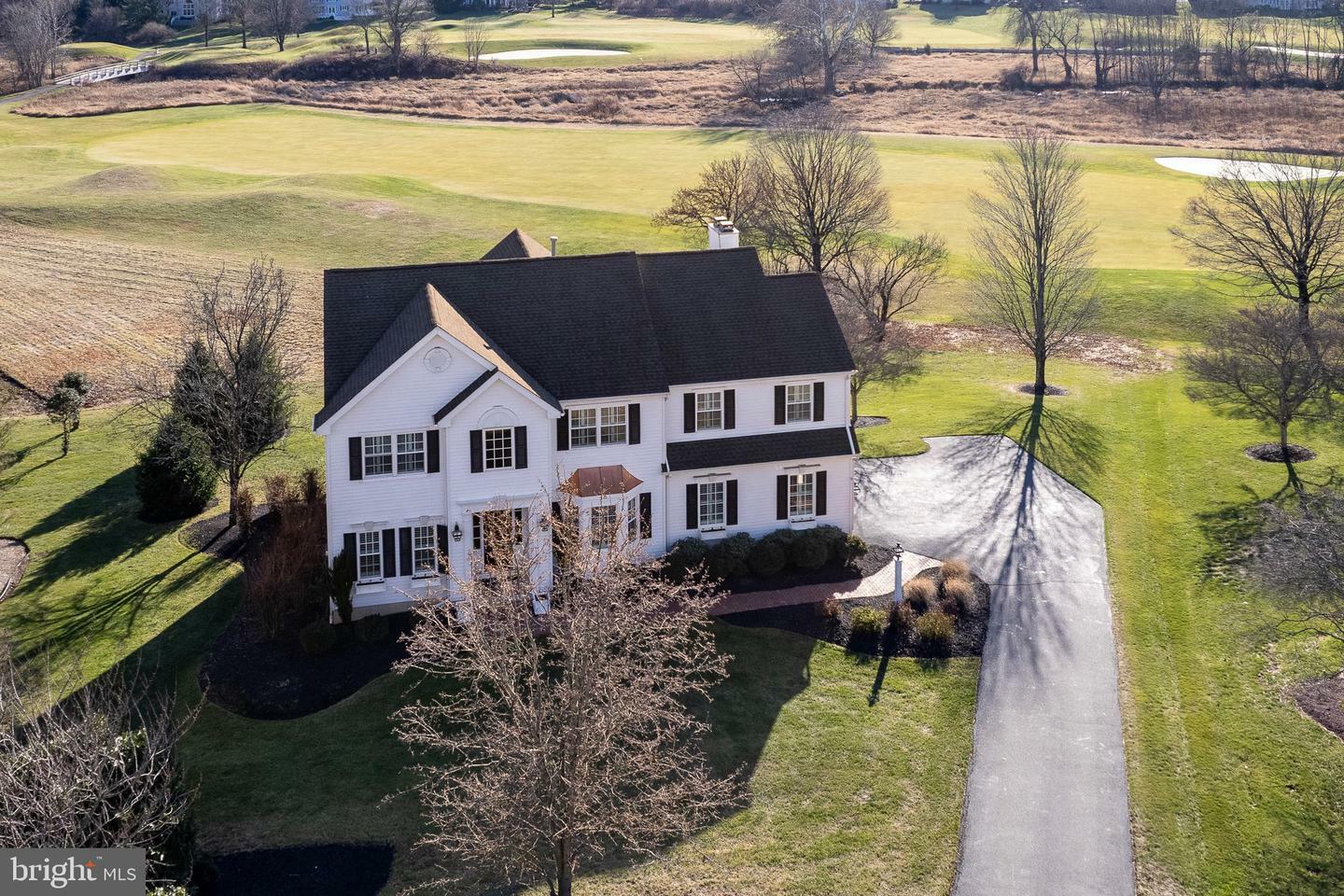 Property Photo:  16 Flanders Valley Court  NJ 08558 