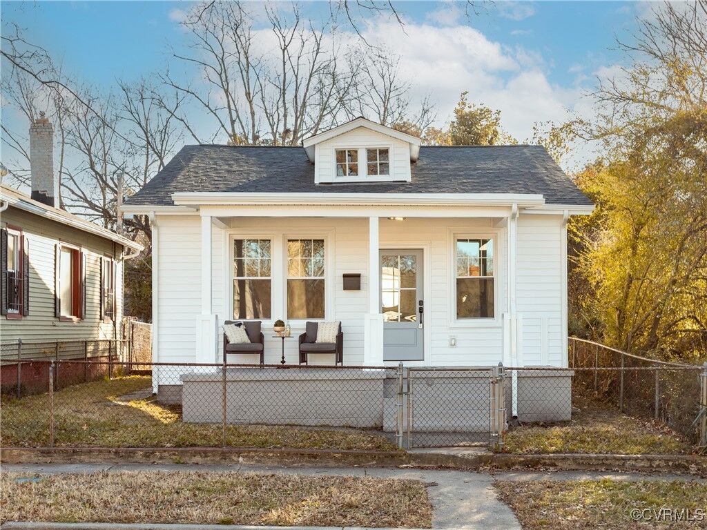 Property Photo: 1611 Rogers Street VA 23223