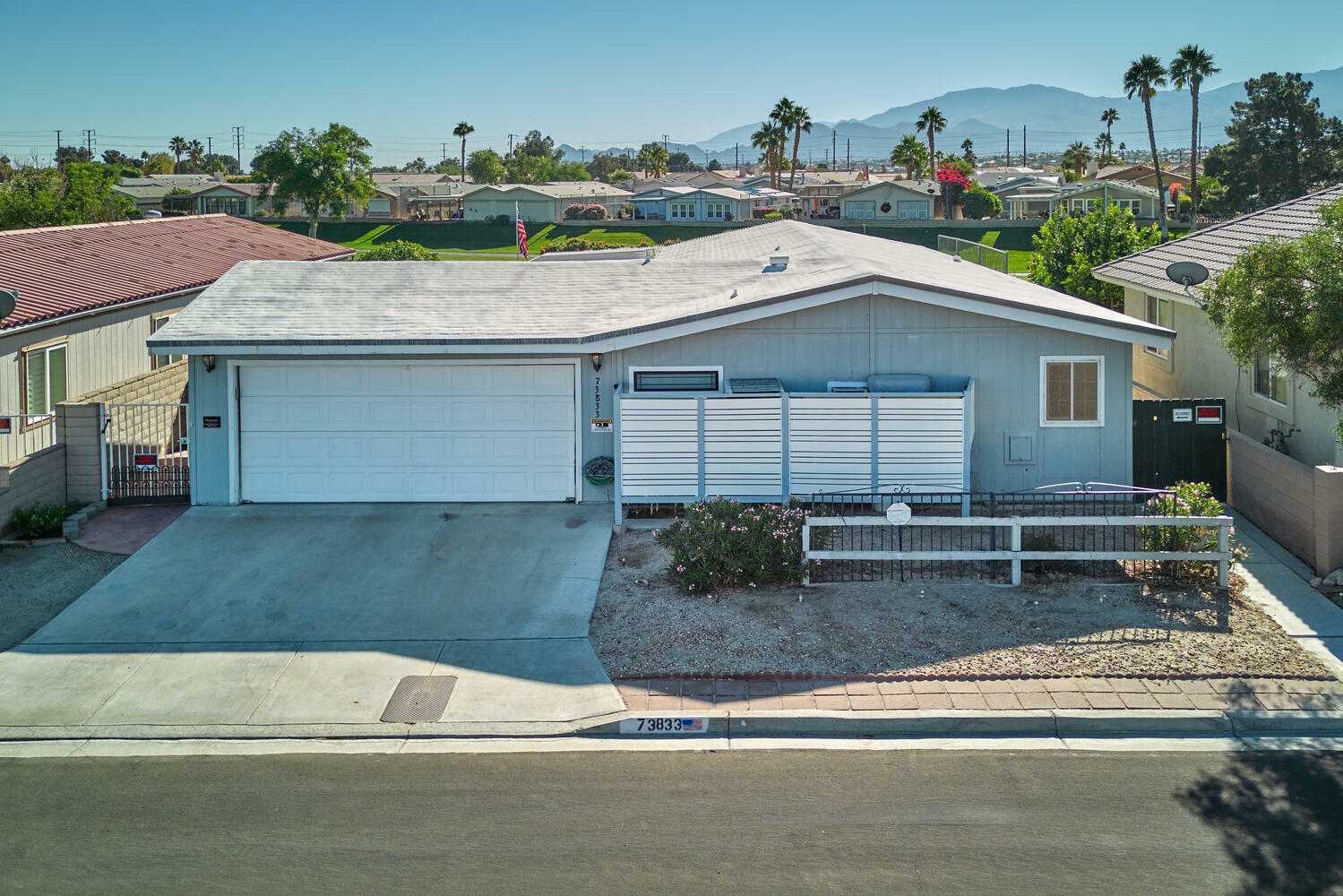 73833 Elizabeth Drive  Thousand Palms CA 92276 photo