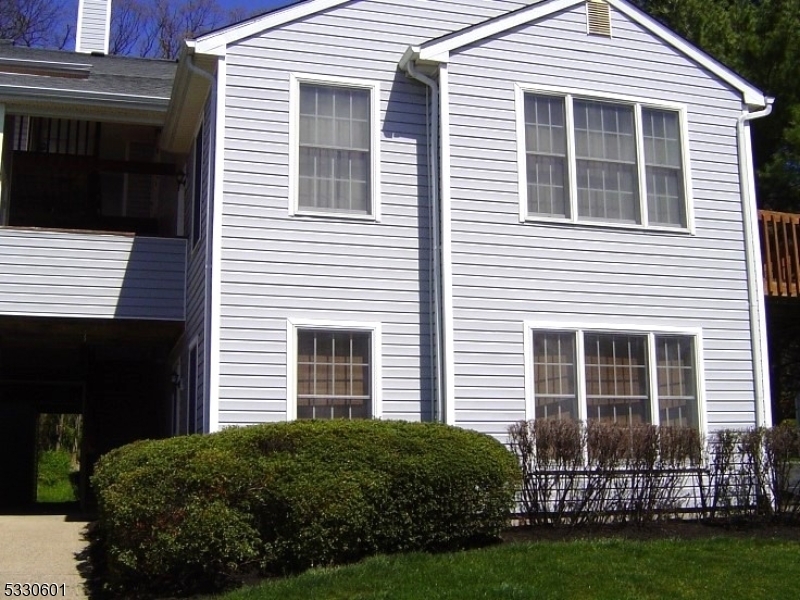 Property Photo:  54 Stonyridge Drive  NJ 07035 