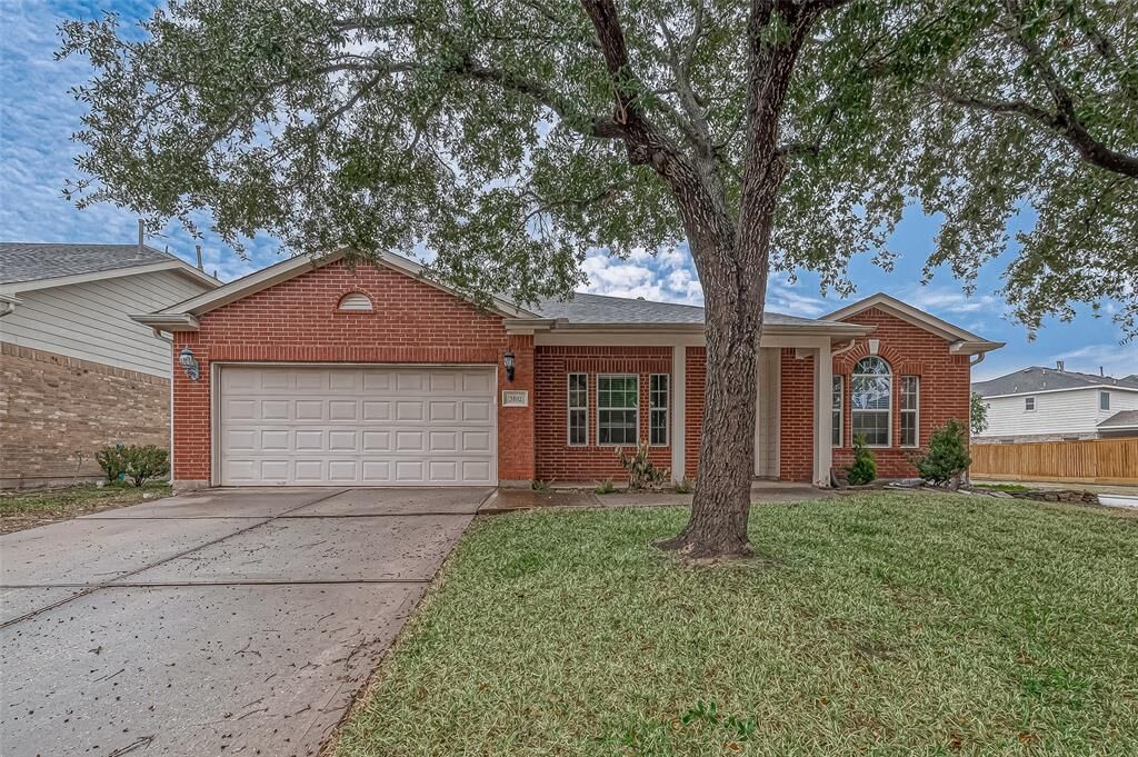 Property Photo:  3802 Alder Pass Court  TX 77449 