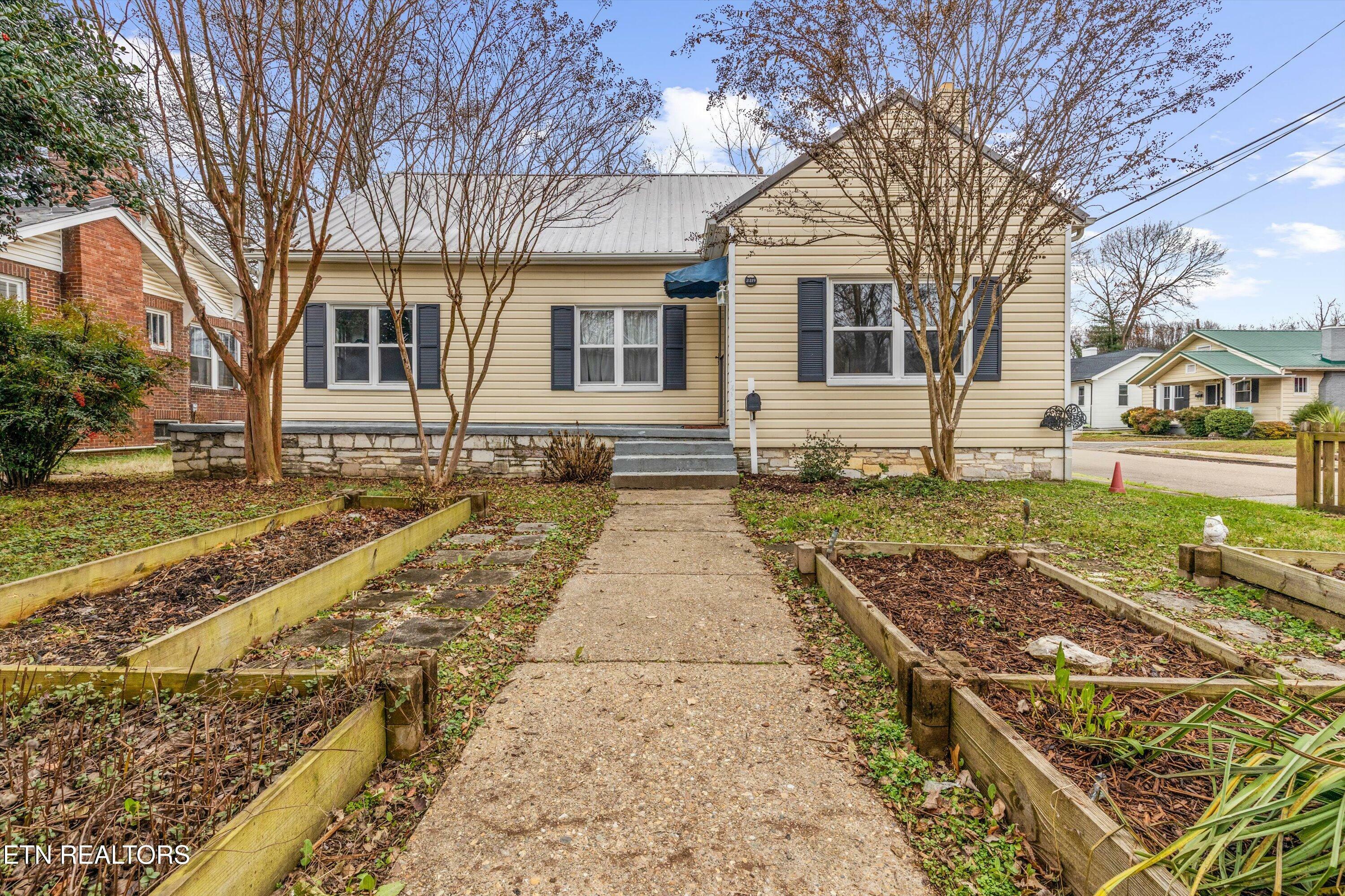 Property Photo:  2219 NE Paige St  TN 37917 