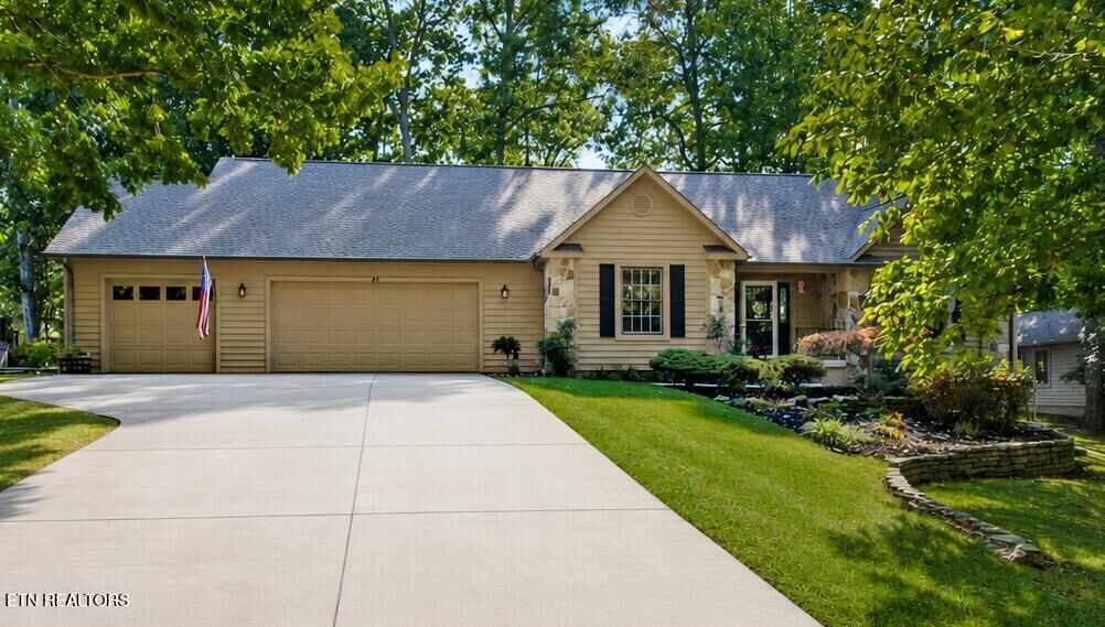 Property Photo:  21 Amesbury Court  TN 38558 
