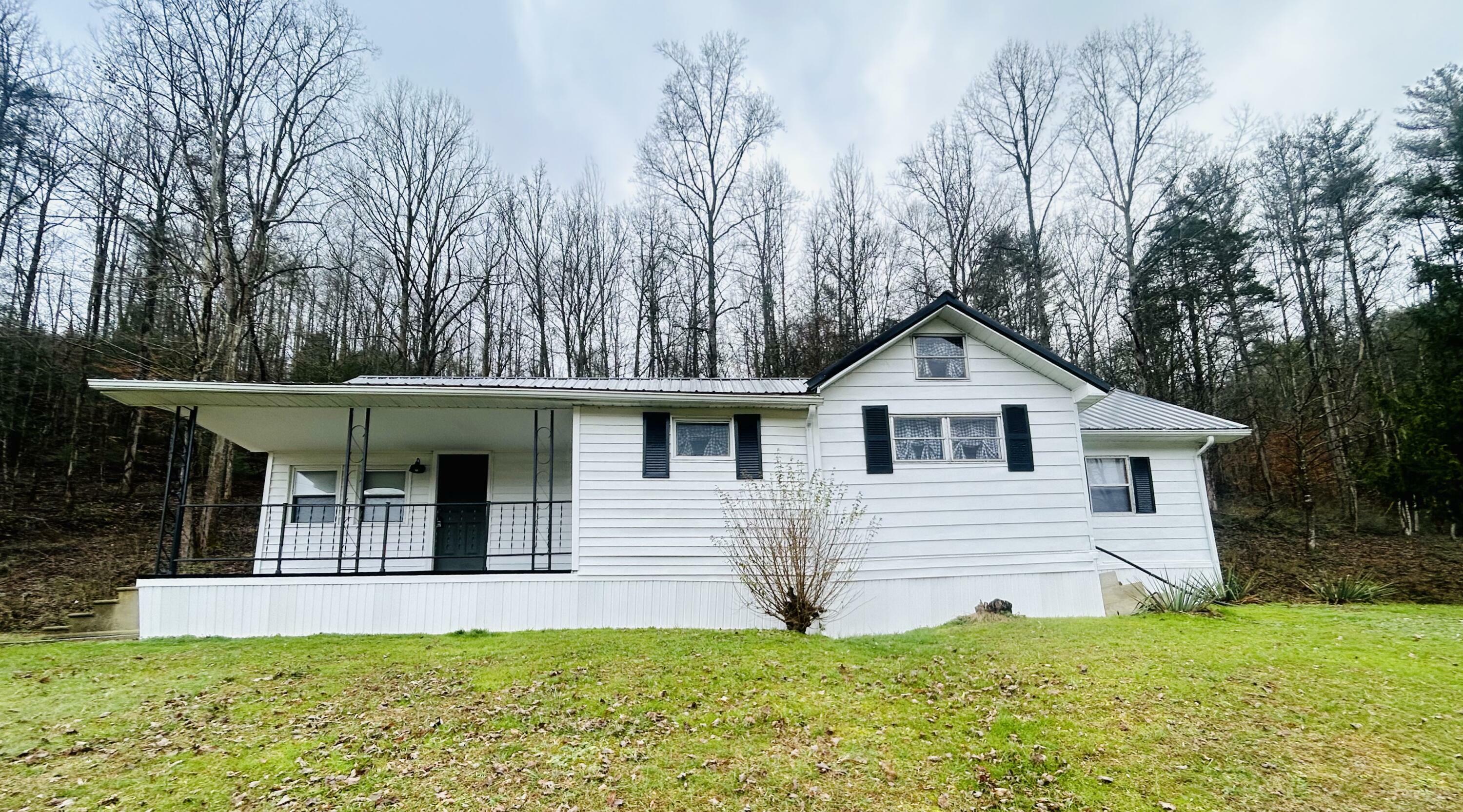 Property Photo:  11571 Kentucky 11  KY 40972 