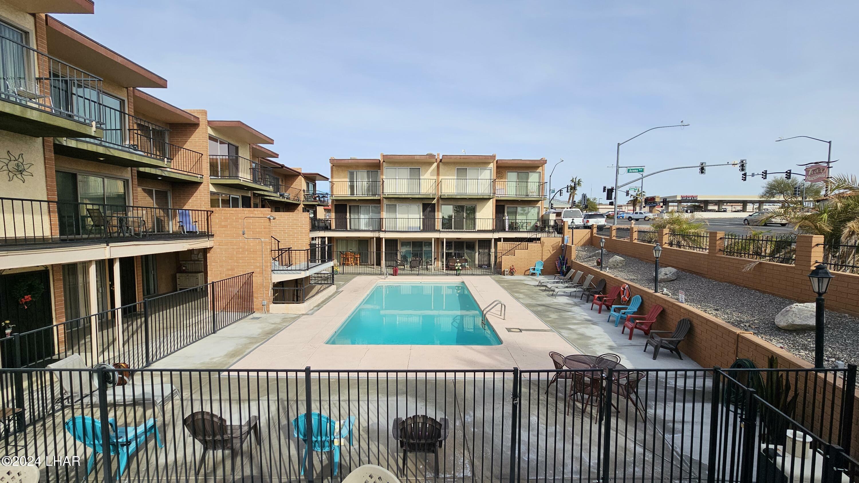 Property Photo: 89 N Acoma Blvd 19 AZ 86403
