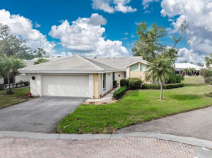 313 Pembroke Lane North 195  Venice FL 34293 photo