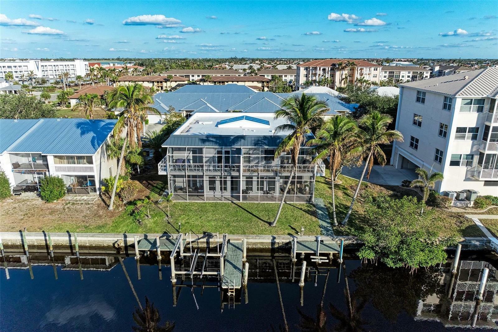 Property Photo: 276 Lewis Circle 112 FL 33950