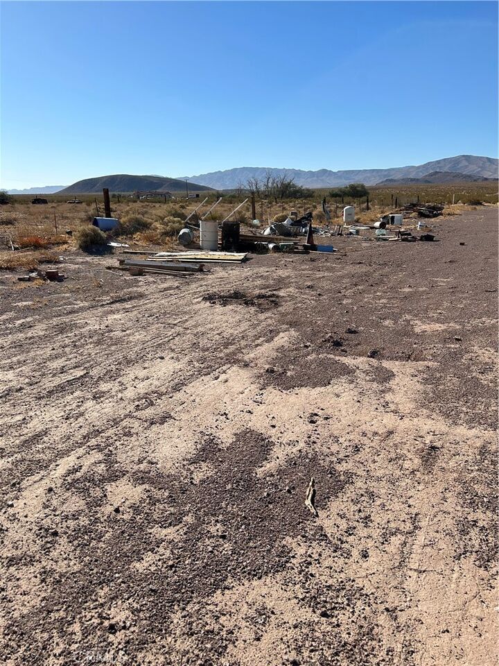 Property Photo:  46262 Magney Lane  CA 92365 