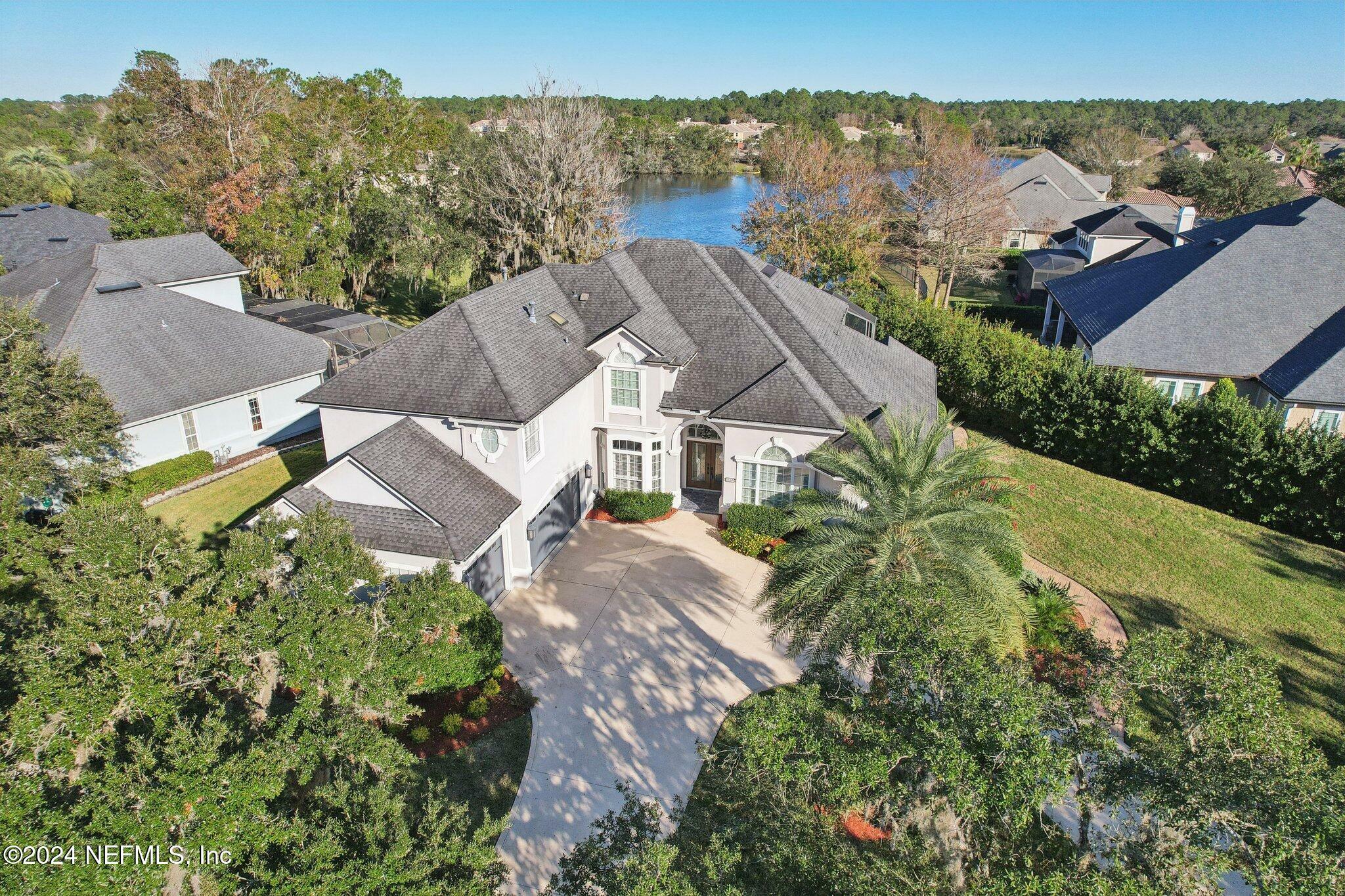 Property Photo:  240 Pinehurst Pointe Drive  FL 32092 