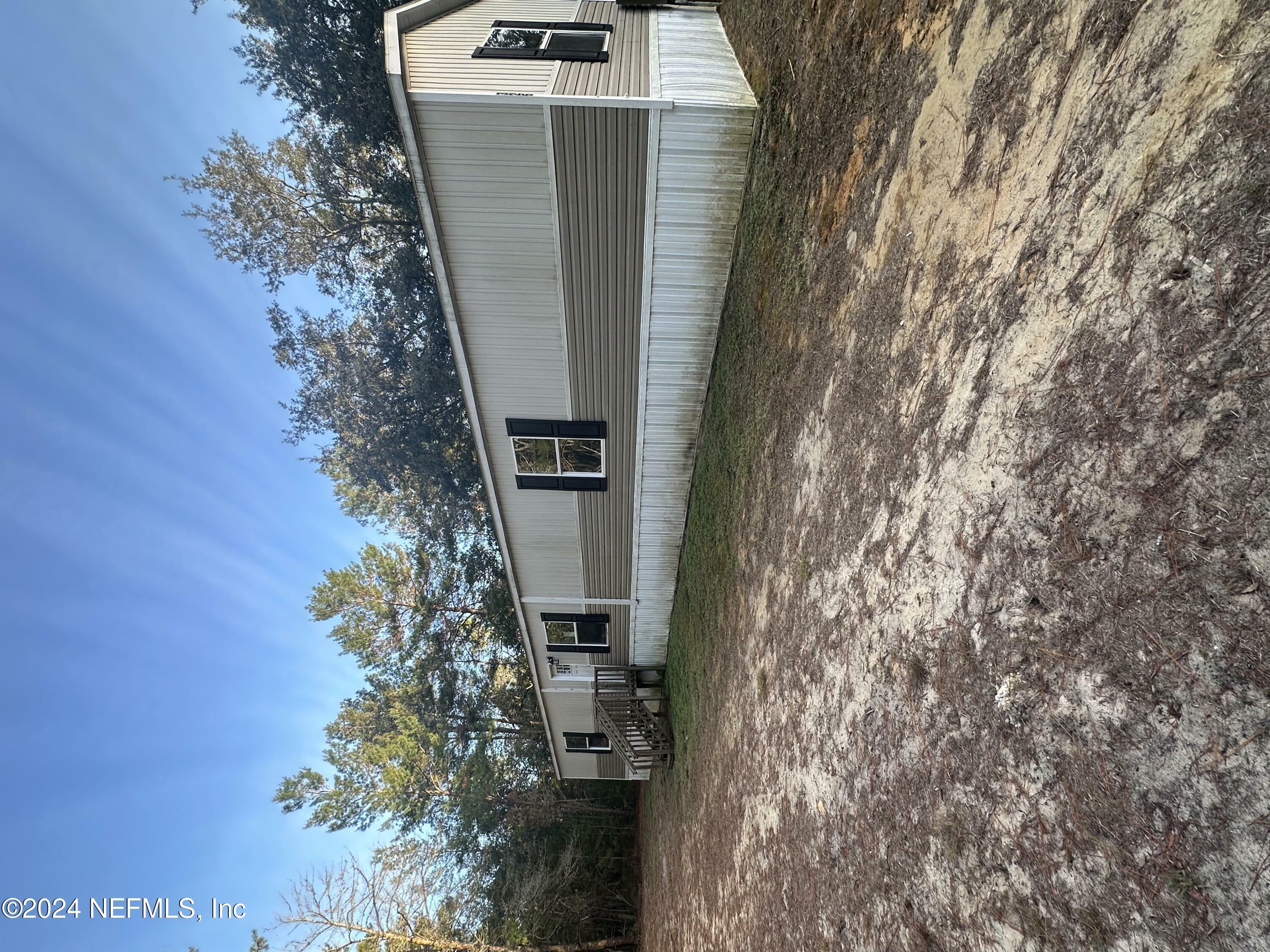 Property Photo: 326 Gloria Avenue FL 32148