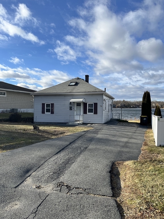 Property Photo: 17 Lakeshore Dr MA 02019