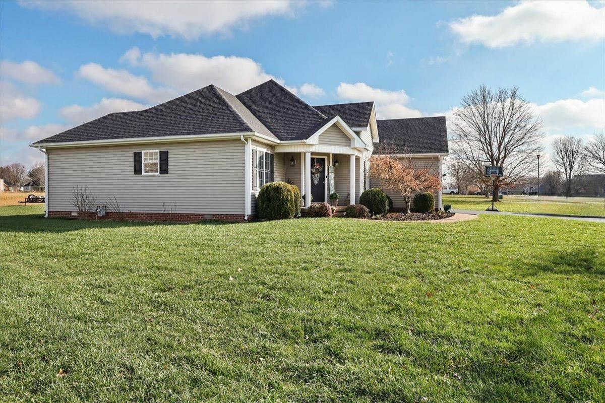Property Photo: 634 Masters Way KY 42104