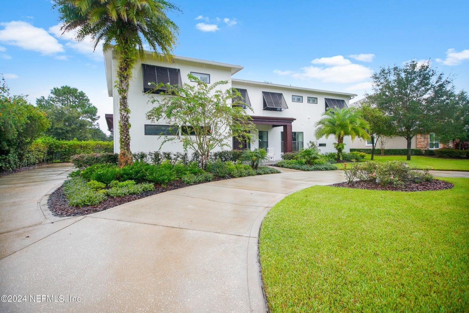 Property Photo:  2412 Den Street  FL 32092-0000 